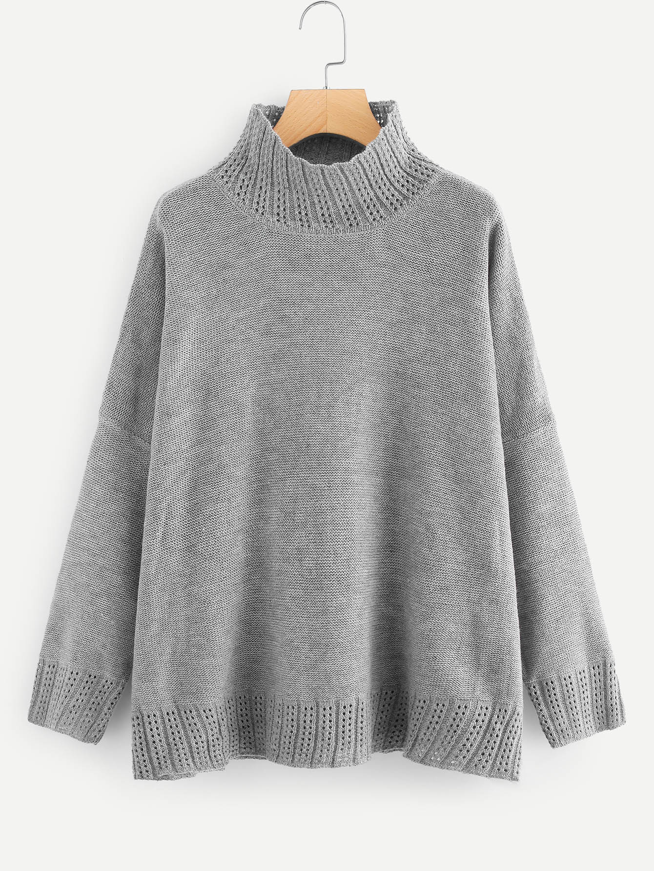 Свитер с капюшоном