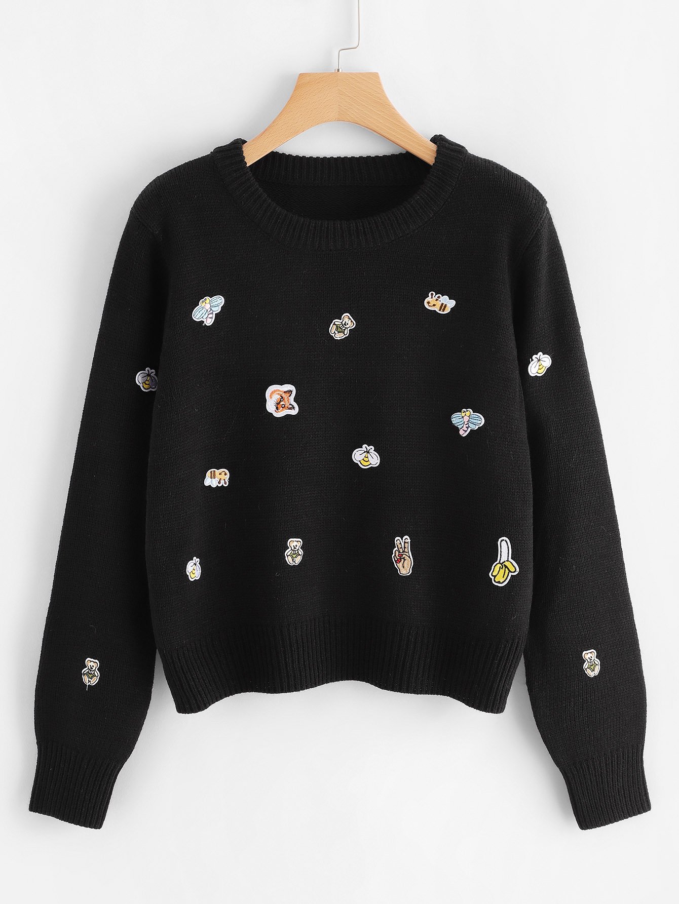 Свитер с вышивкой