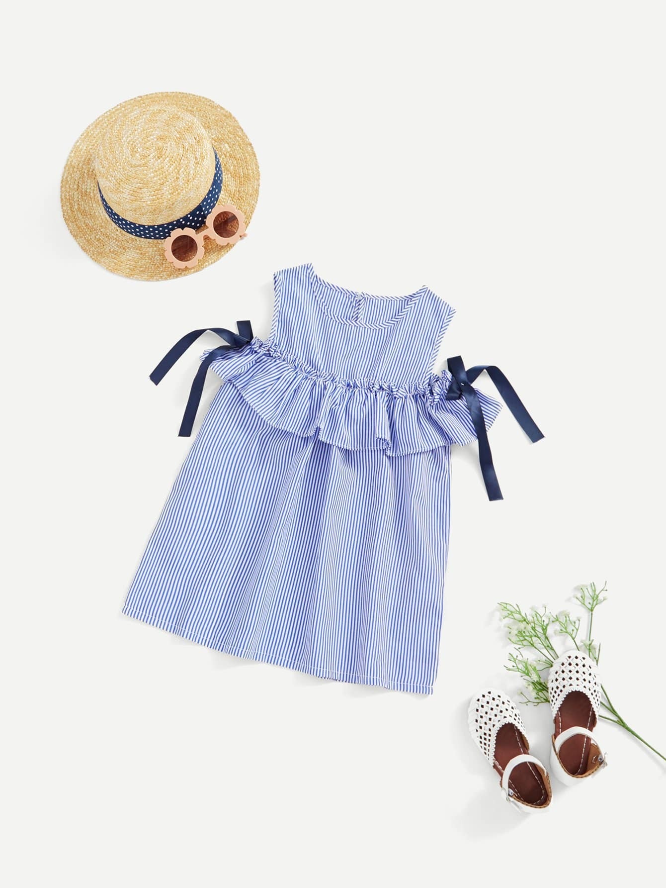 Девушки с ленточкой Bow Ruffle Trim Striped Dress
