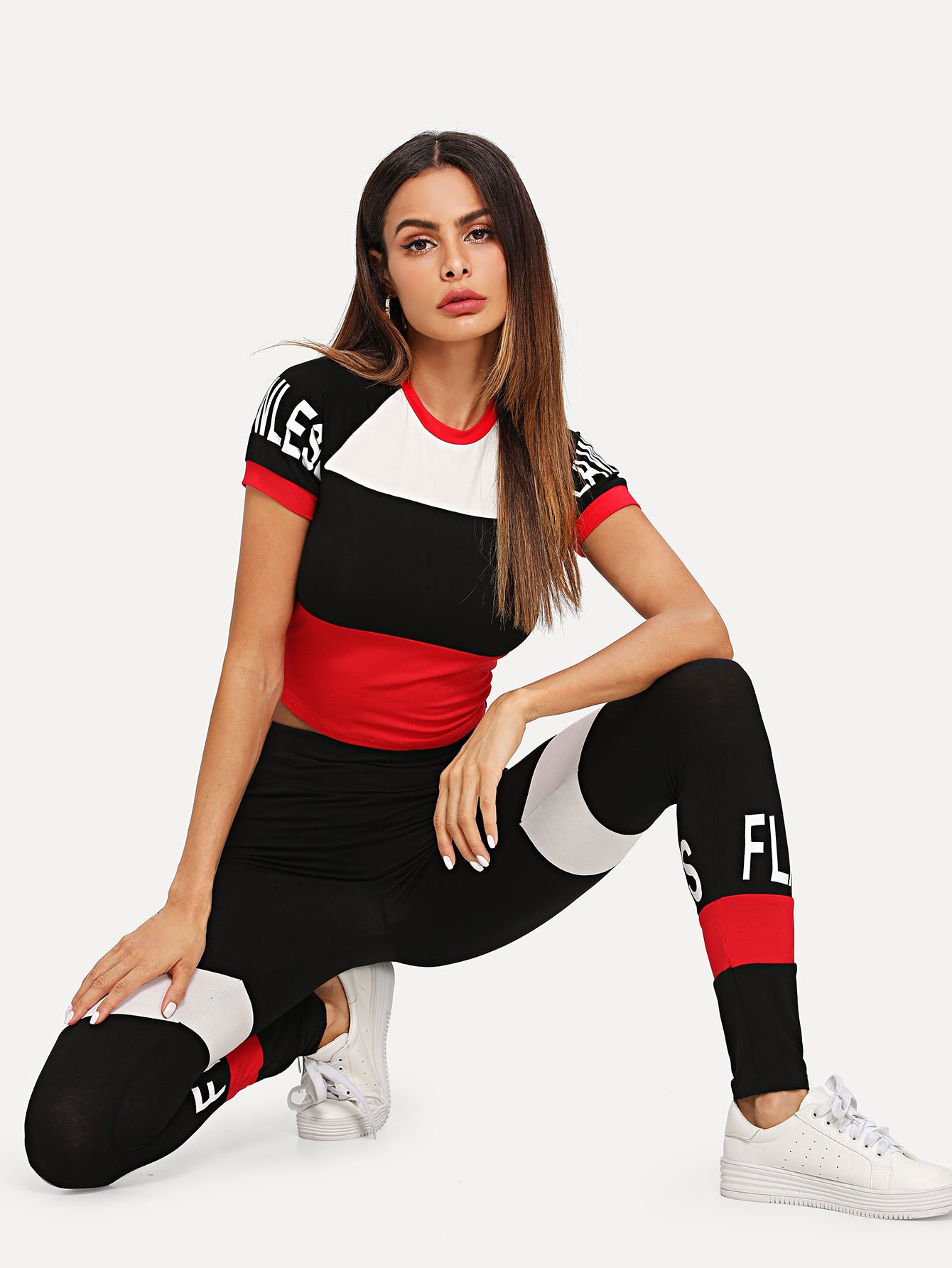 все цены на Cut and Sew Letter Print Crop Top & Pants Set онлайн