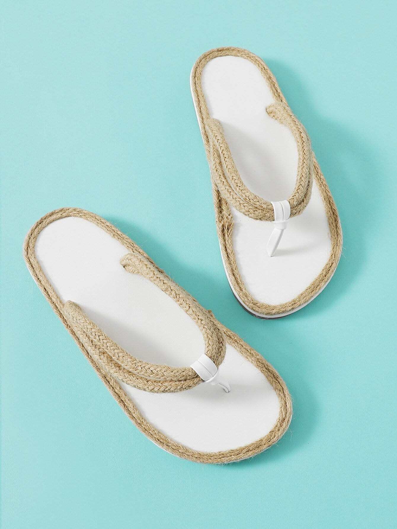 Плоские тапочки