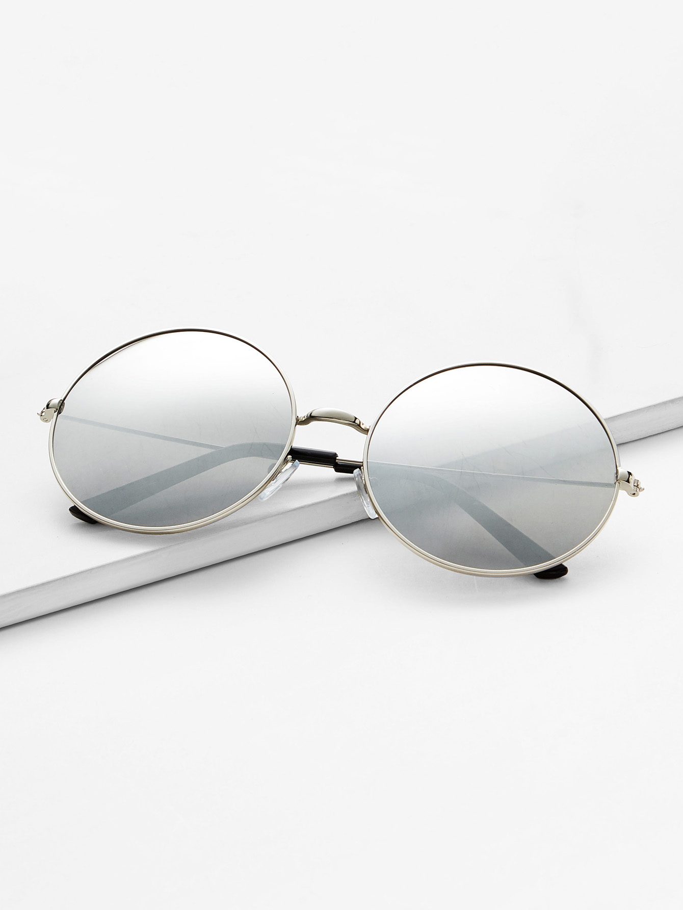 Sliver Mirrored Lenses Retro Round Sunglasses