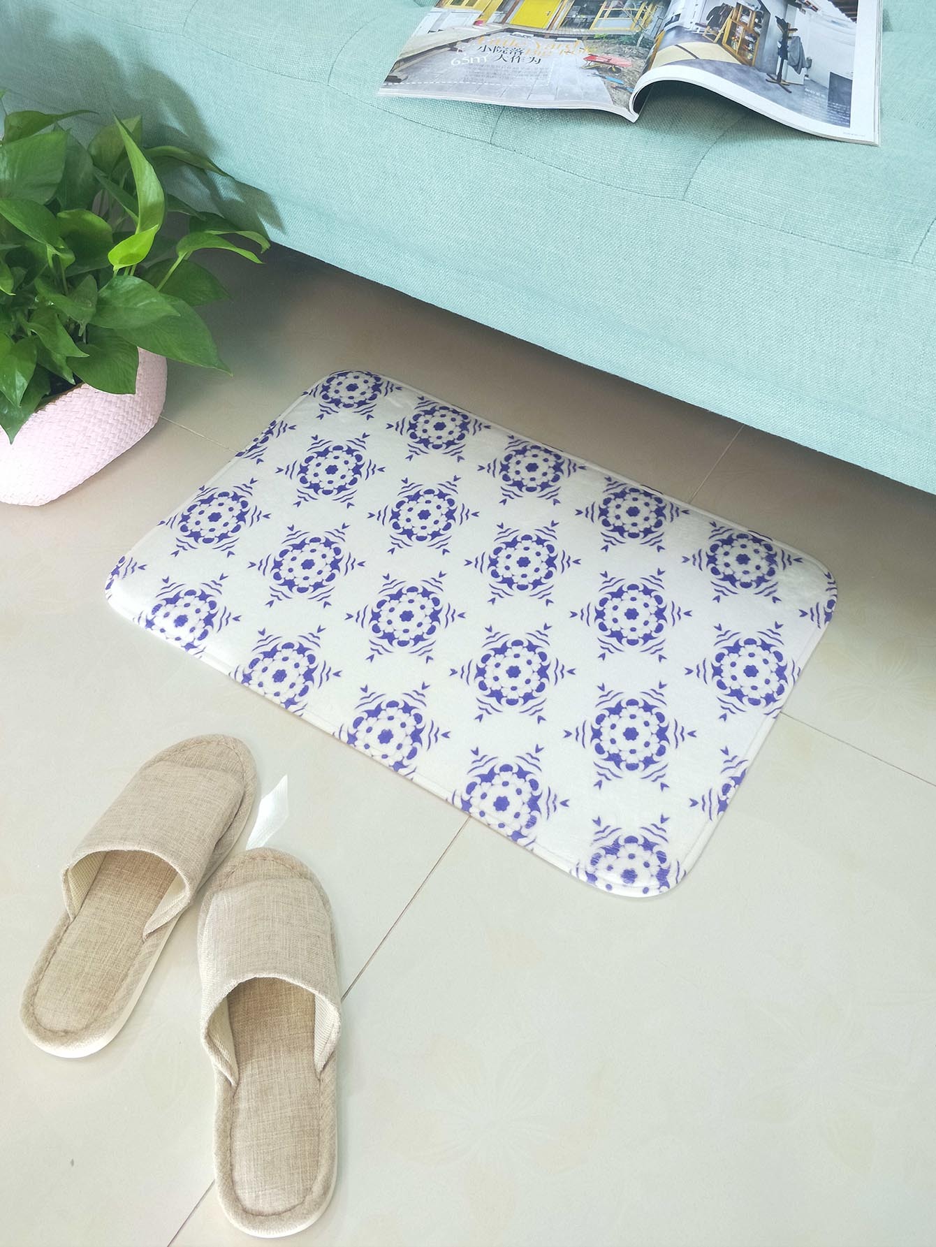 Симметричный цветочный коврик для пола