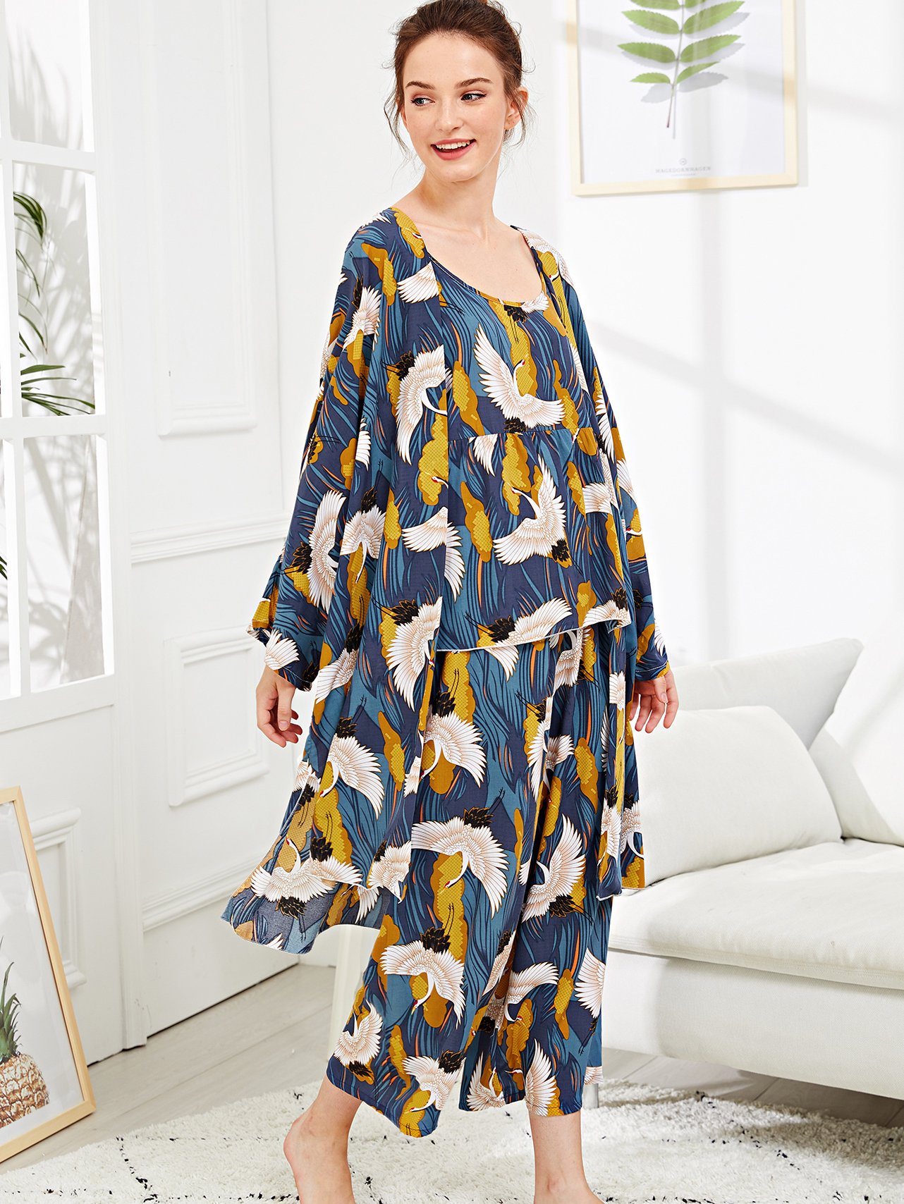 Комплект пижамы с рисунками Crane и длинный халат