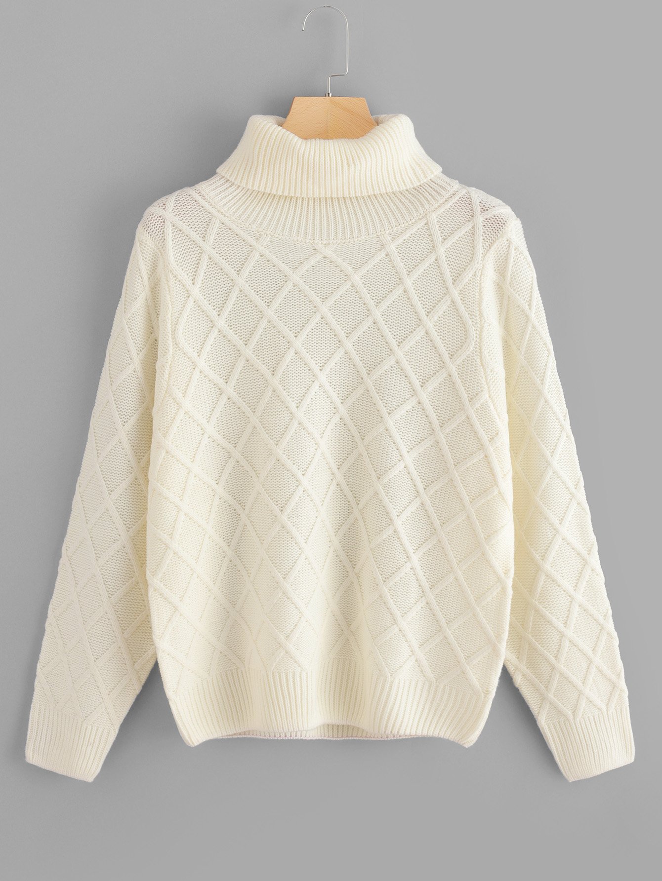 Свитер с бриллиантами