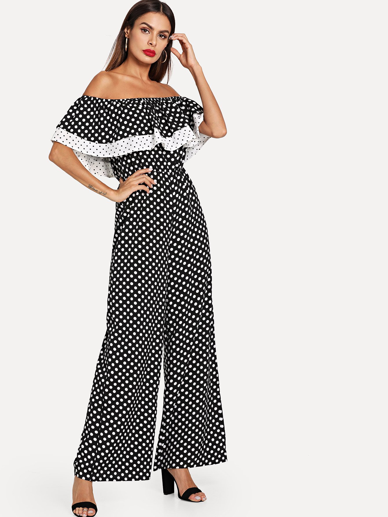 Сломанный Flounce Off Плечо Polka Dot Комбинезон