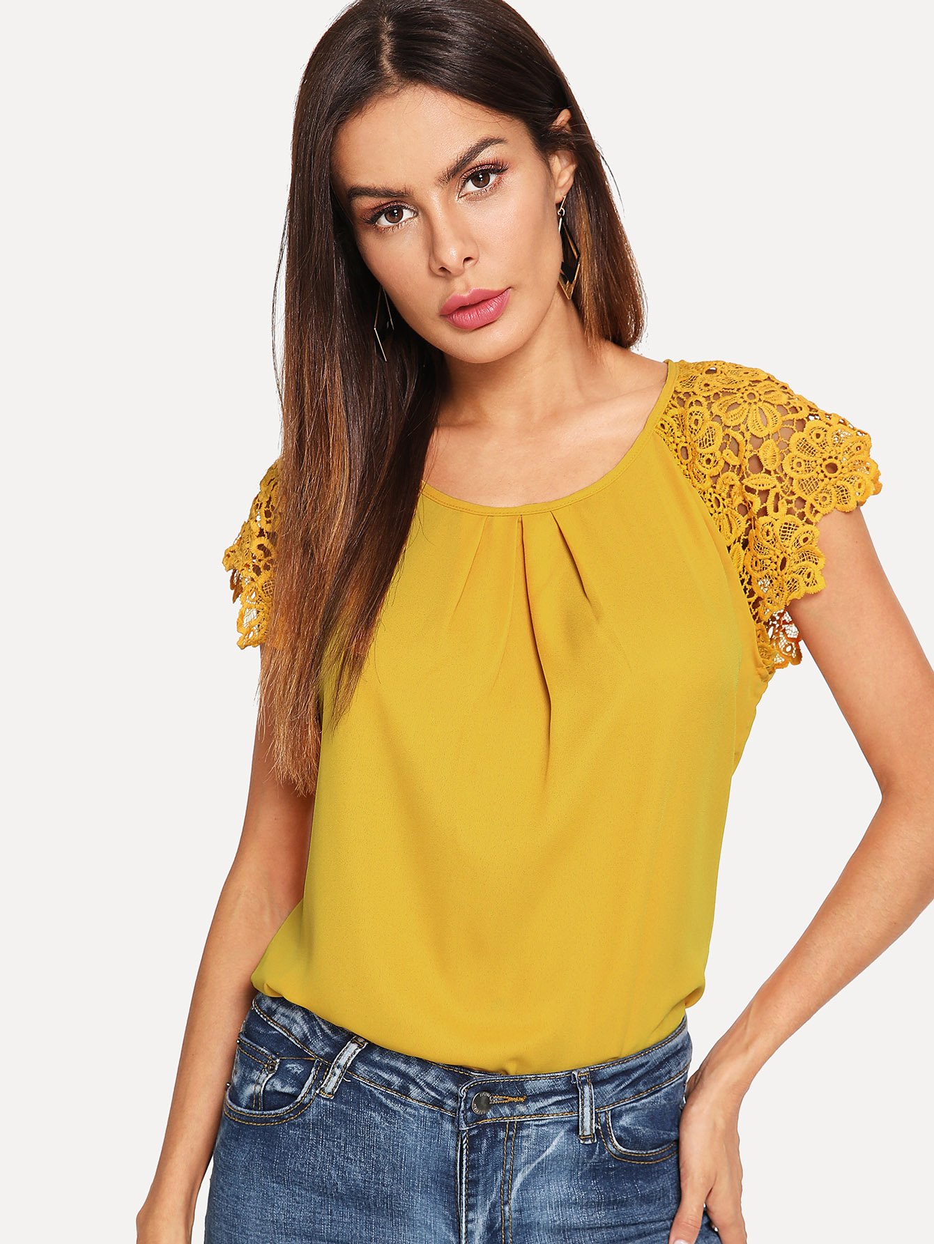 Цветочные кружева Raglan Sleeve Плиссированные спереди
