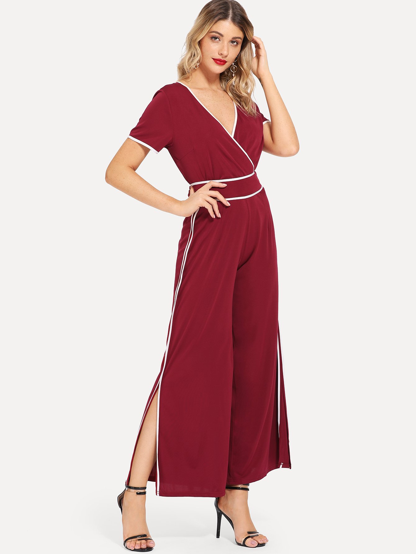 Комплект контрастных обвязочных вершин и широких штанов для ног