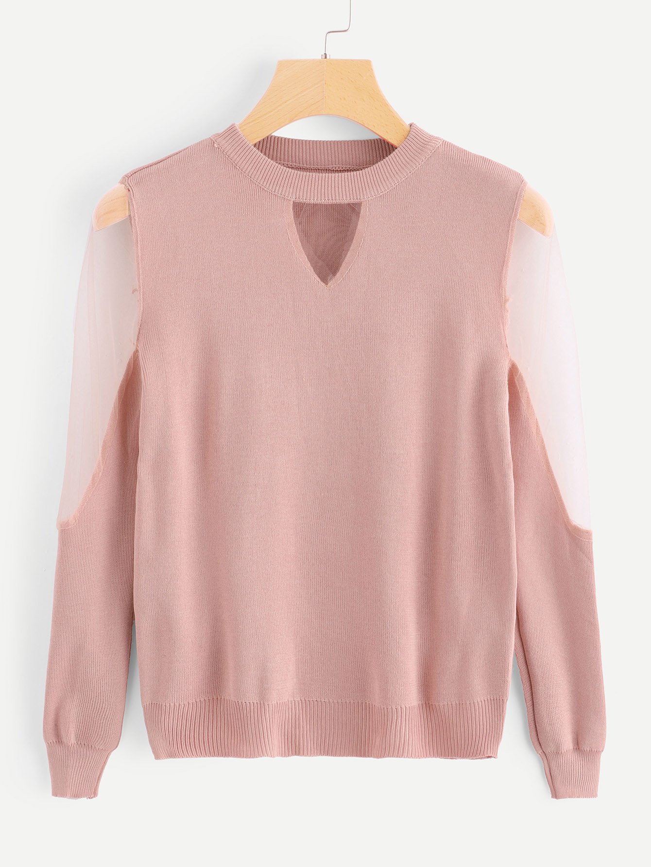 Свитер с открытыми плечами