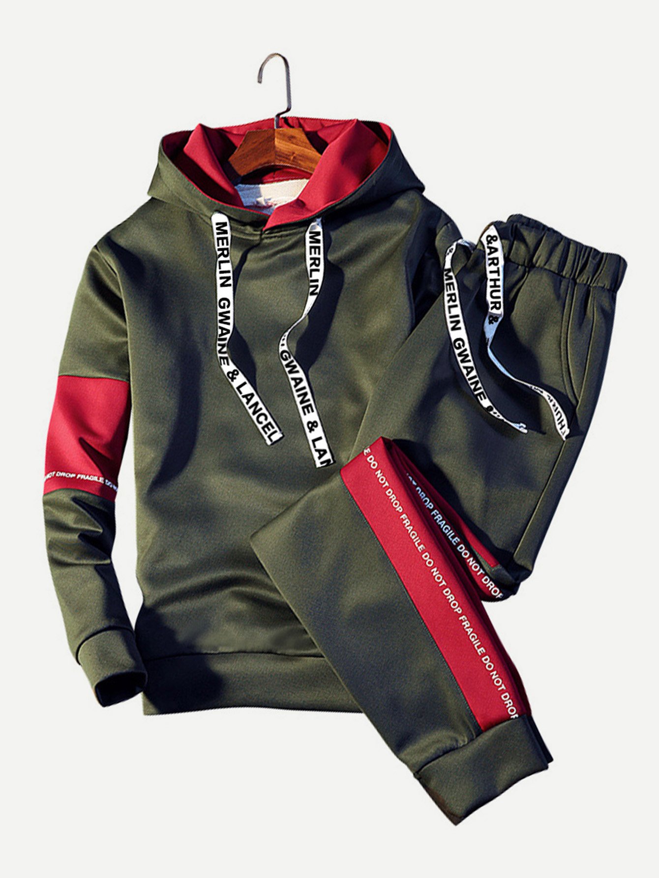 Men Contrast Panel Letter Print Hooded Sweatshirt With Drawstring Pants