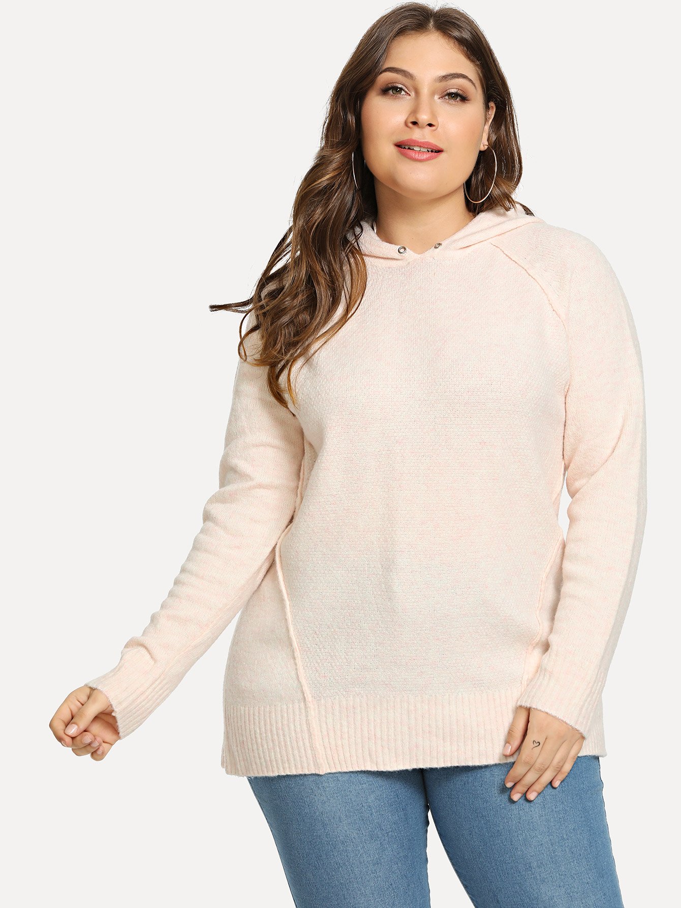 Большой свитер с капюшоном и с рукавами-регланами