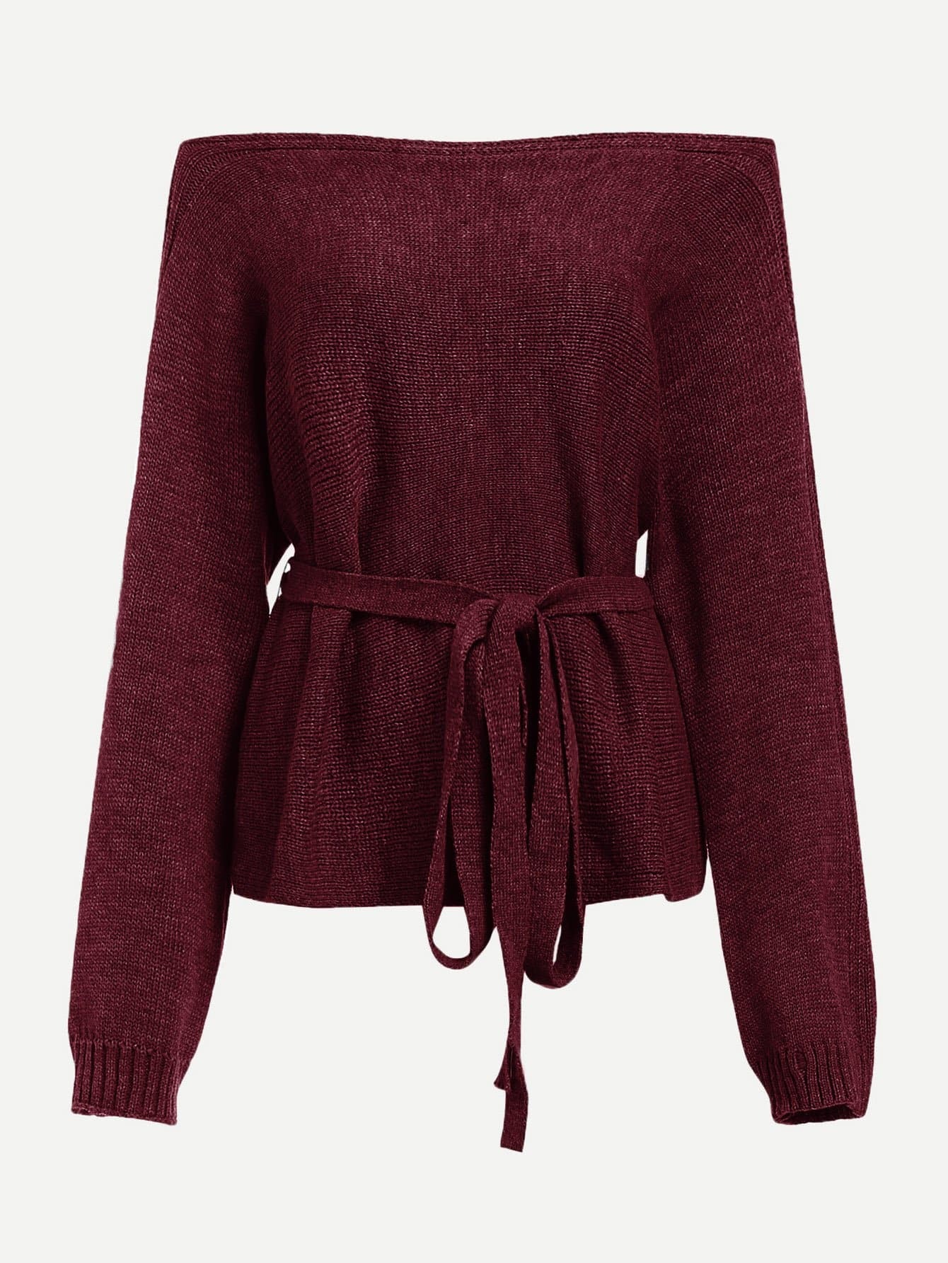 Свитер с открытыми плечами и с поясом