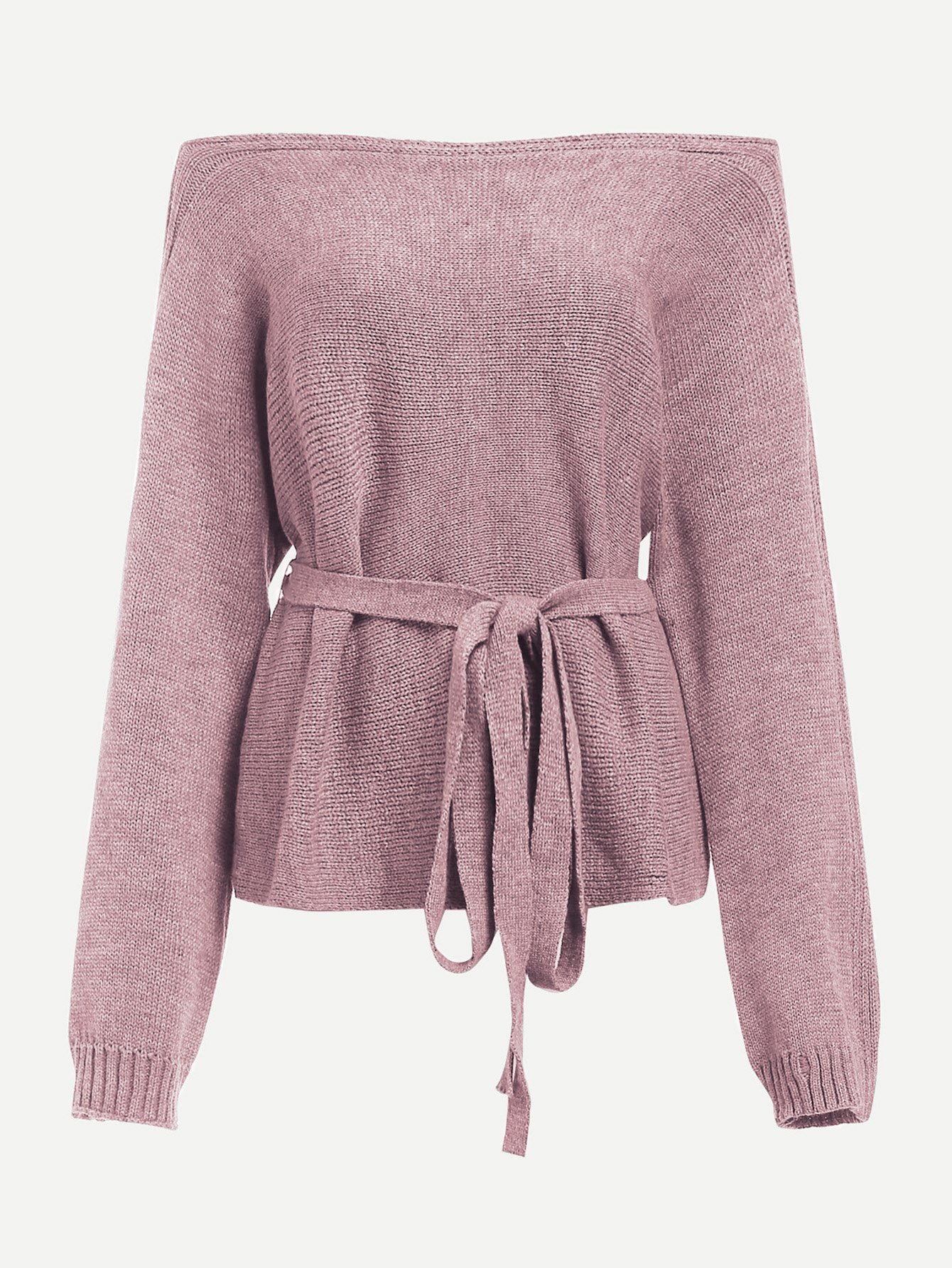 Свитер с открытыми плечами и с поясом