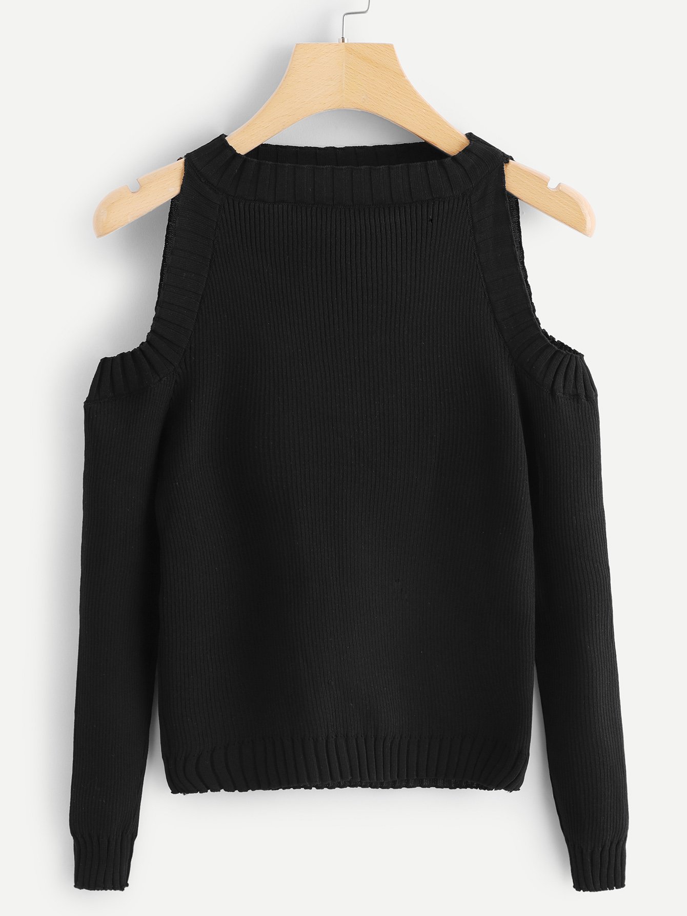 Трикотажный свитер с открытыми плечами