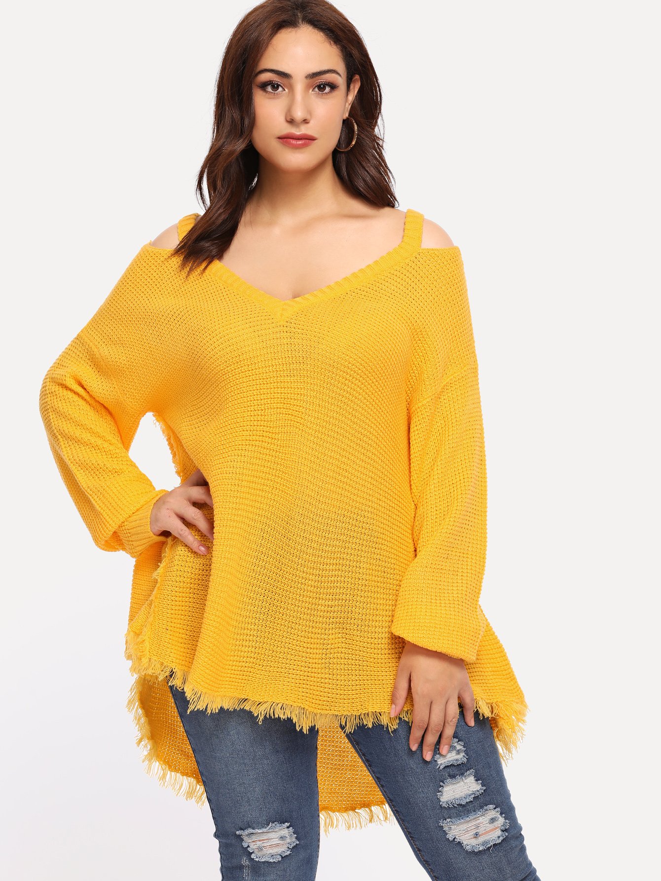 Плюс размеры асимметричный свитер с открытыми плечами