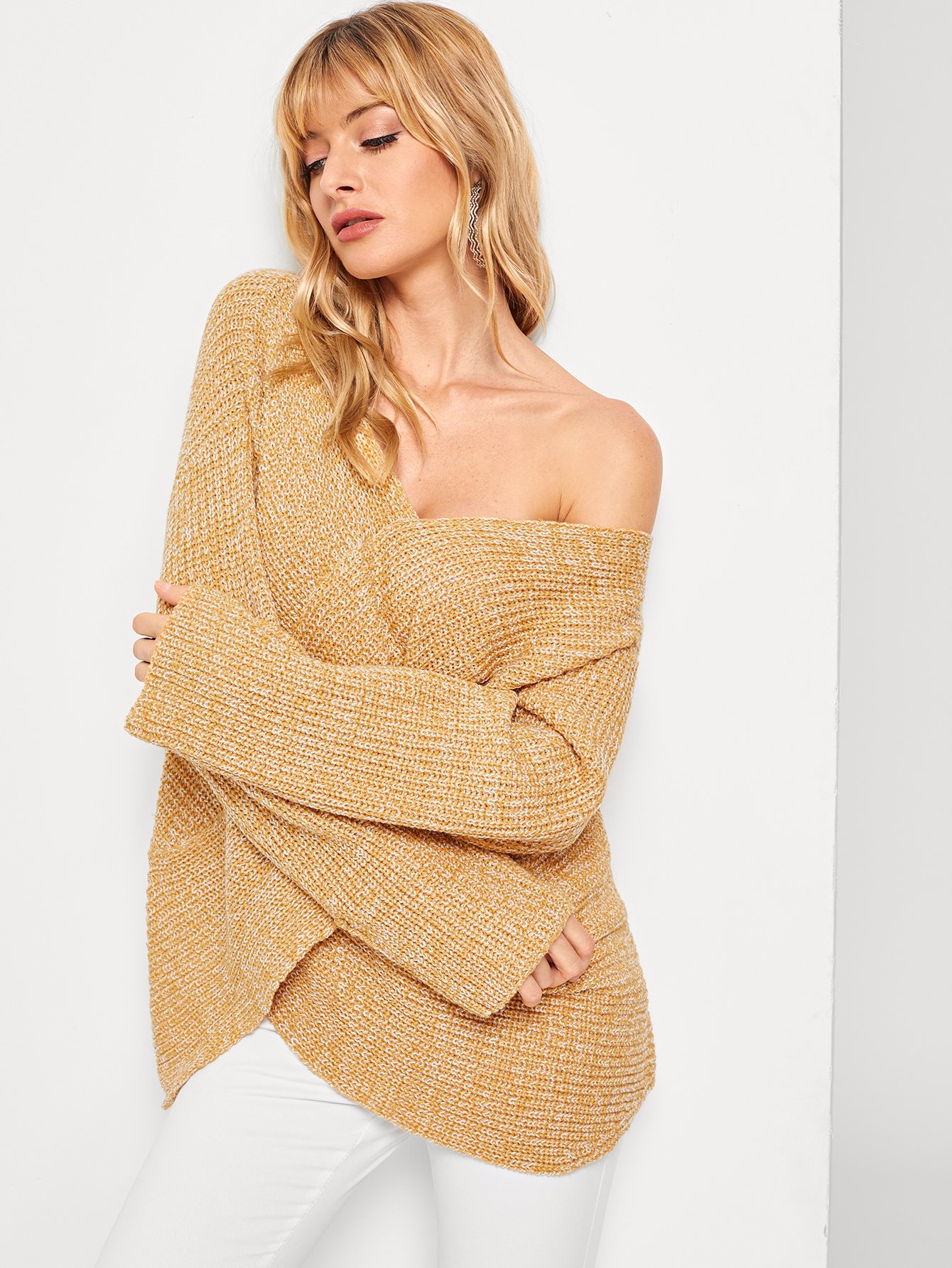 Перекрывающий передний свитер