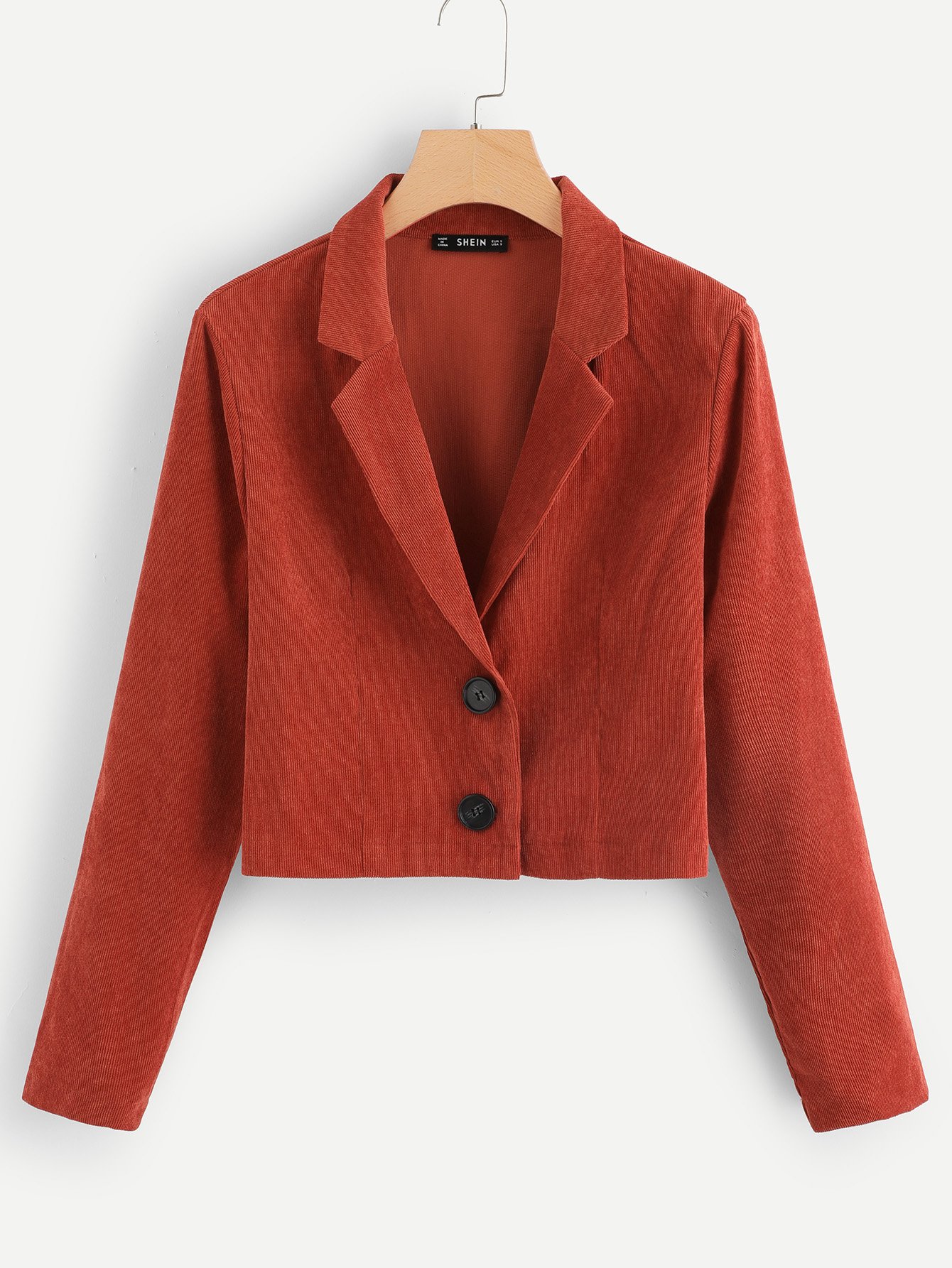 Жакет с украшением пуговицы