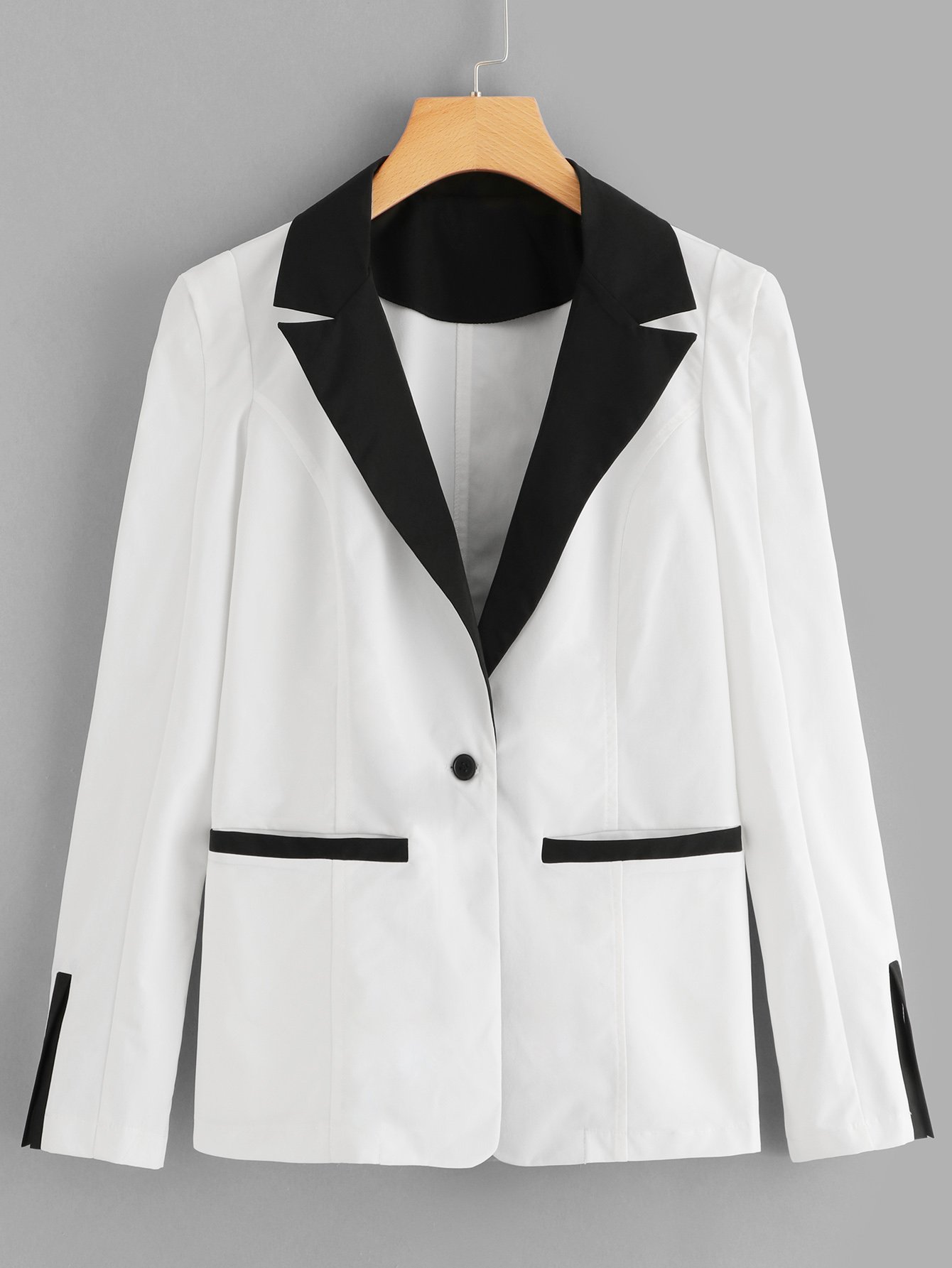 Двухцветное жакет с пуговицей и зубчатым воротником