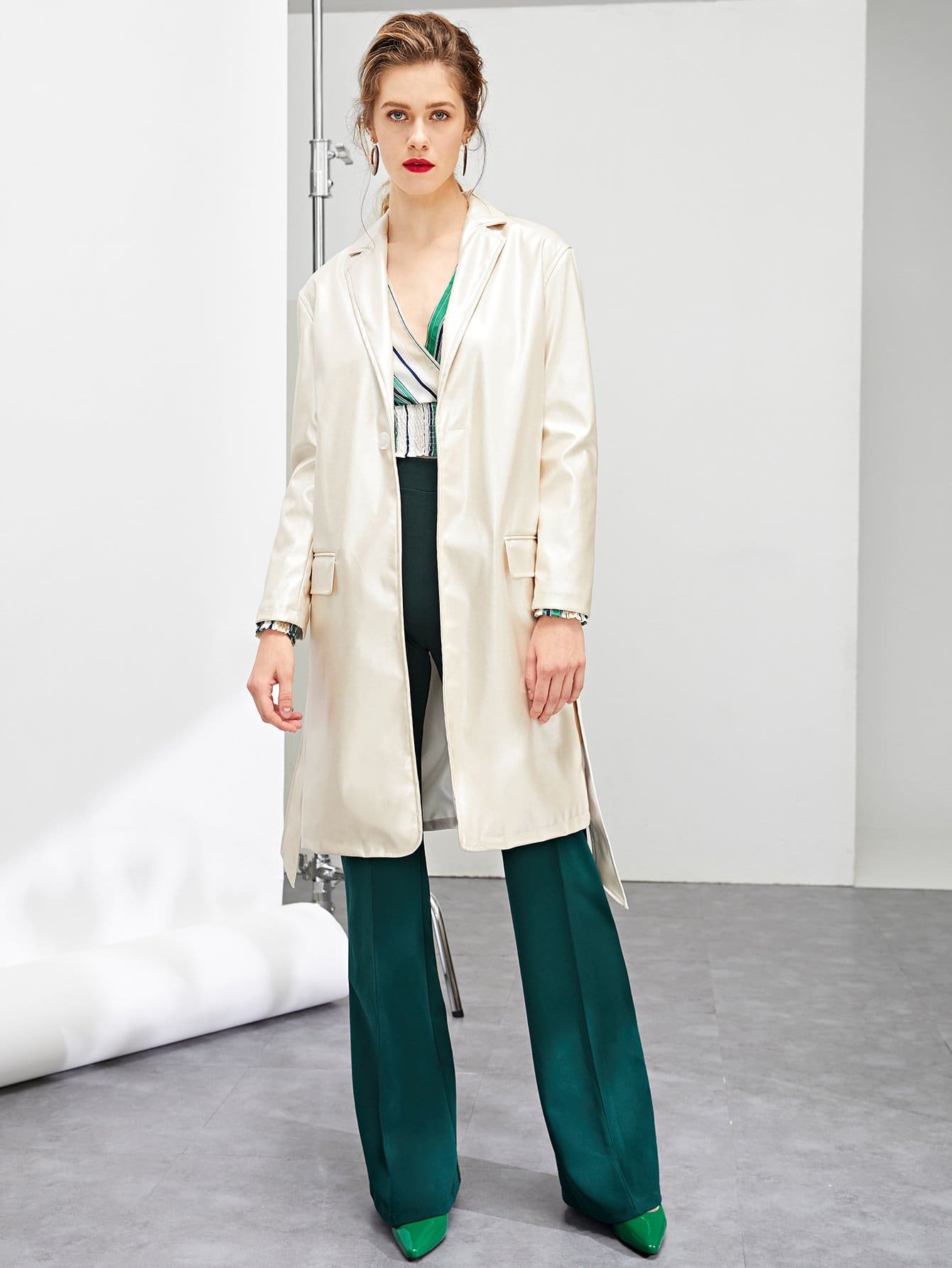 Кожаный жакет с поясом