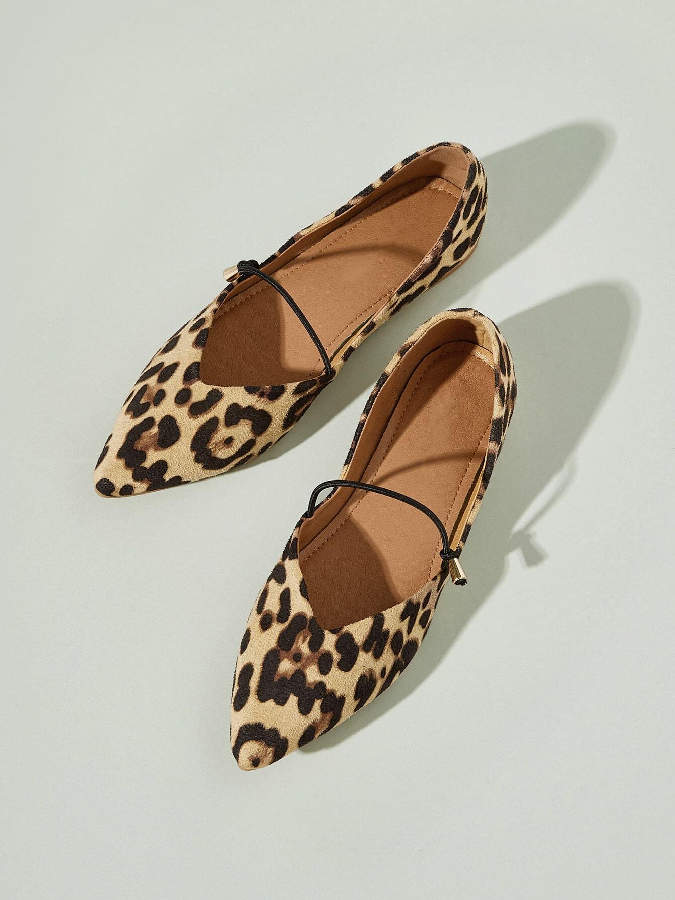Леопардовая обувь на плоской и разрезом