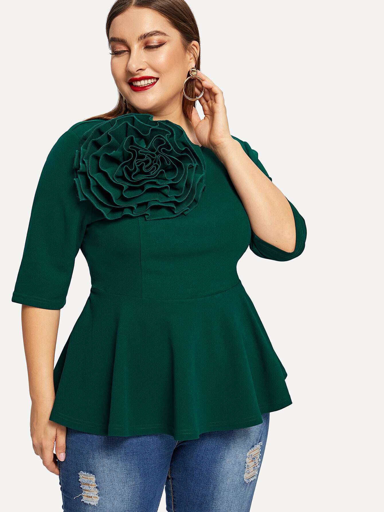 Текстурированная жакет с кантом с баской  размера плюс