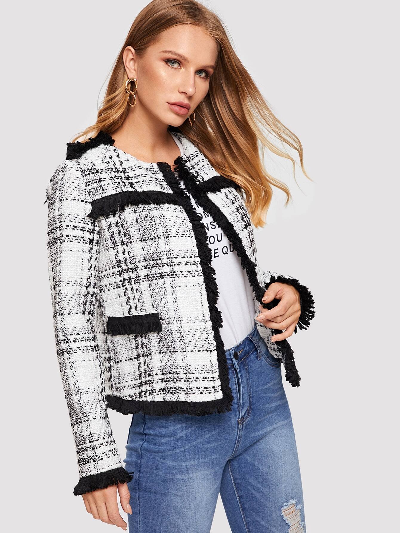 Твидовый жакет с отделкой из бахромы