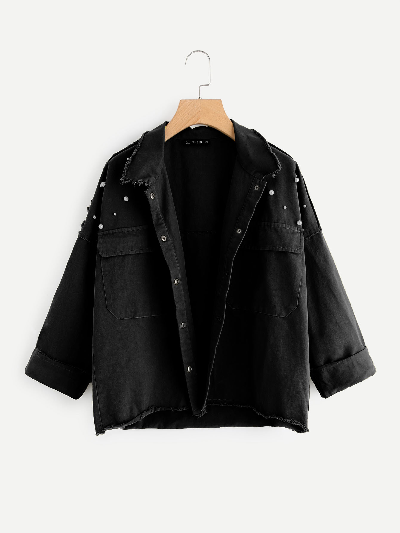 Жакет с оригинальным рукавом и жемчугами