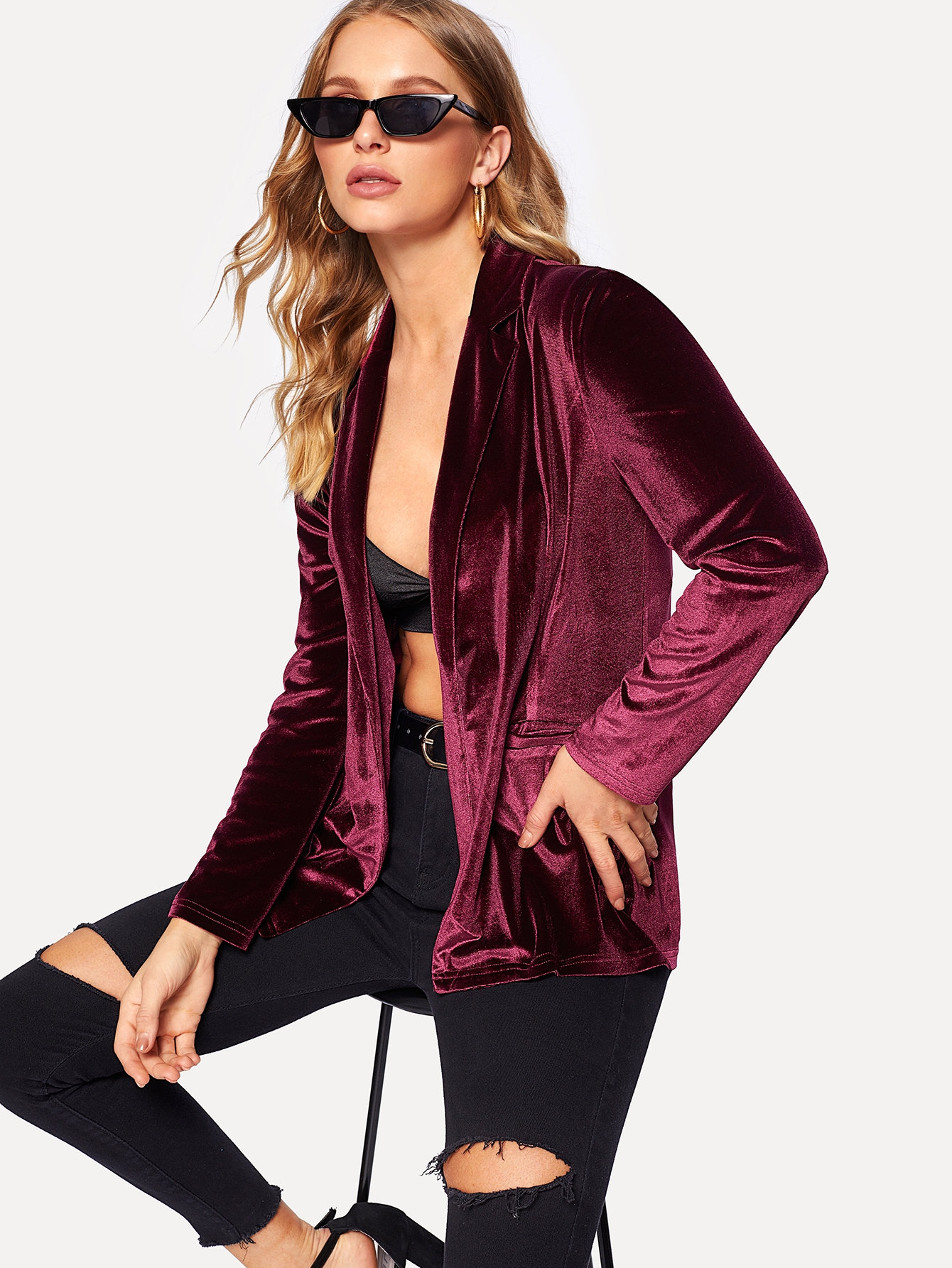 Бархатный жакет с карманом и зубчатым воротником