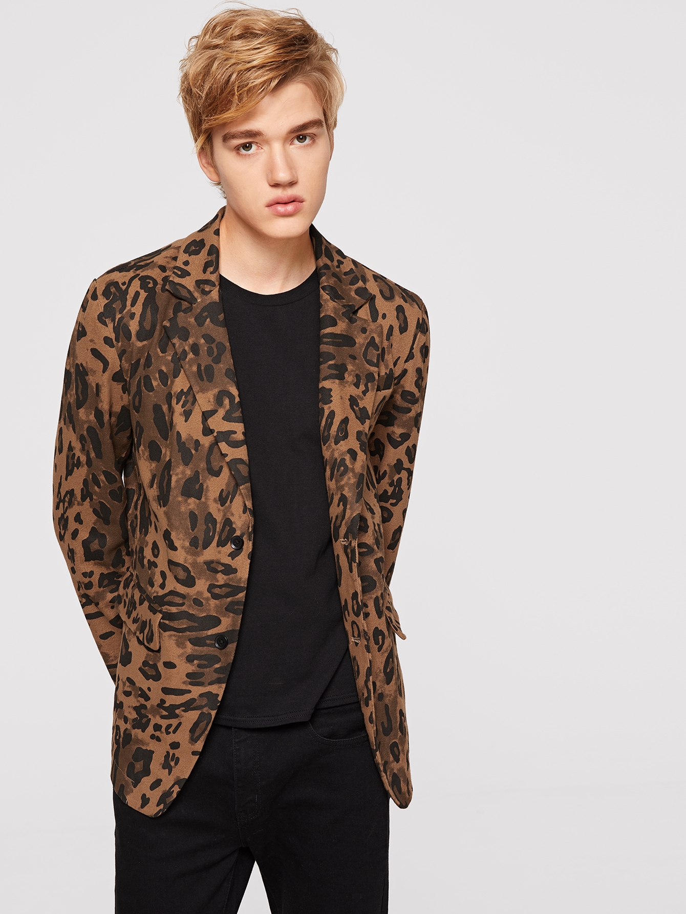 Мужской леопардовый жакет с разрезом на воротнике