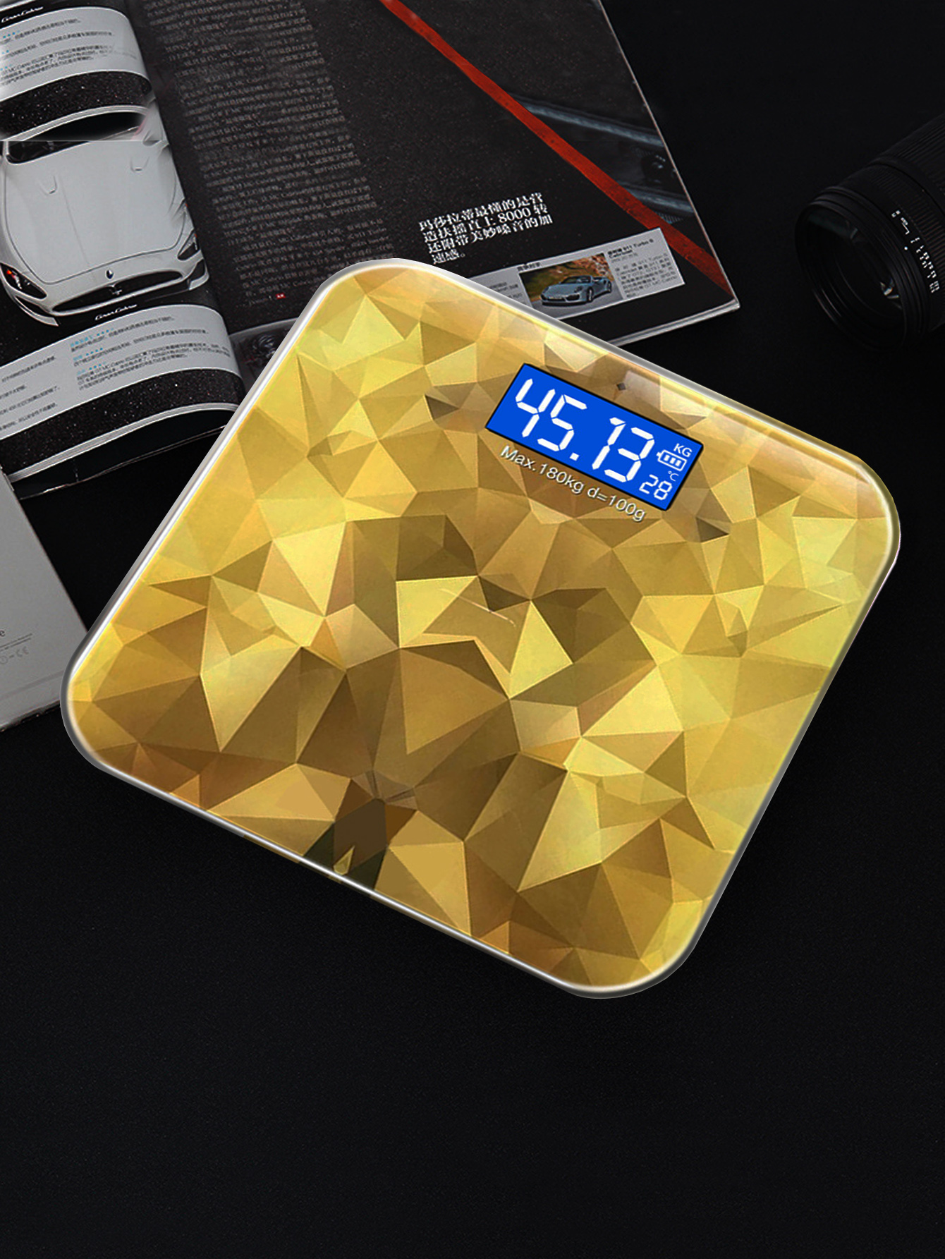 Цифровые весы с геометрическим рисунком