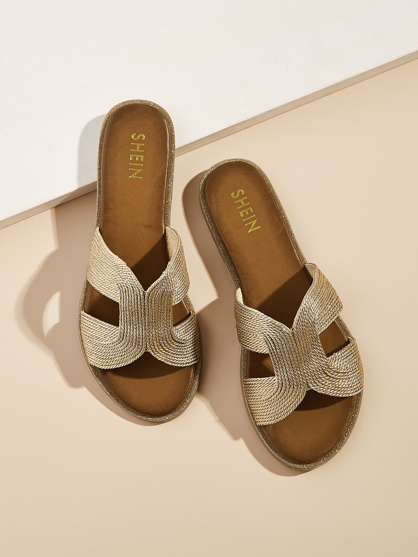 Тапочки с открытым мыском