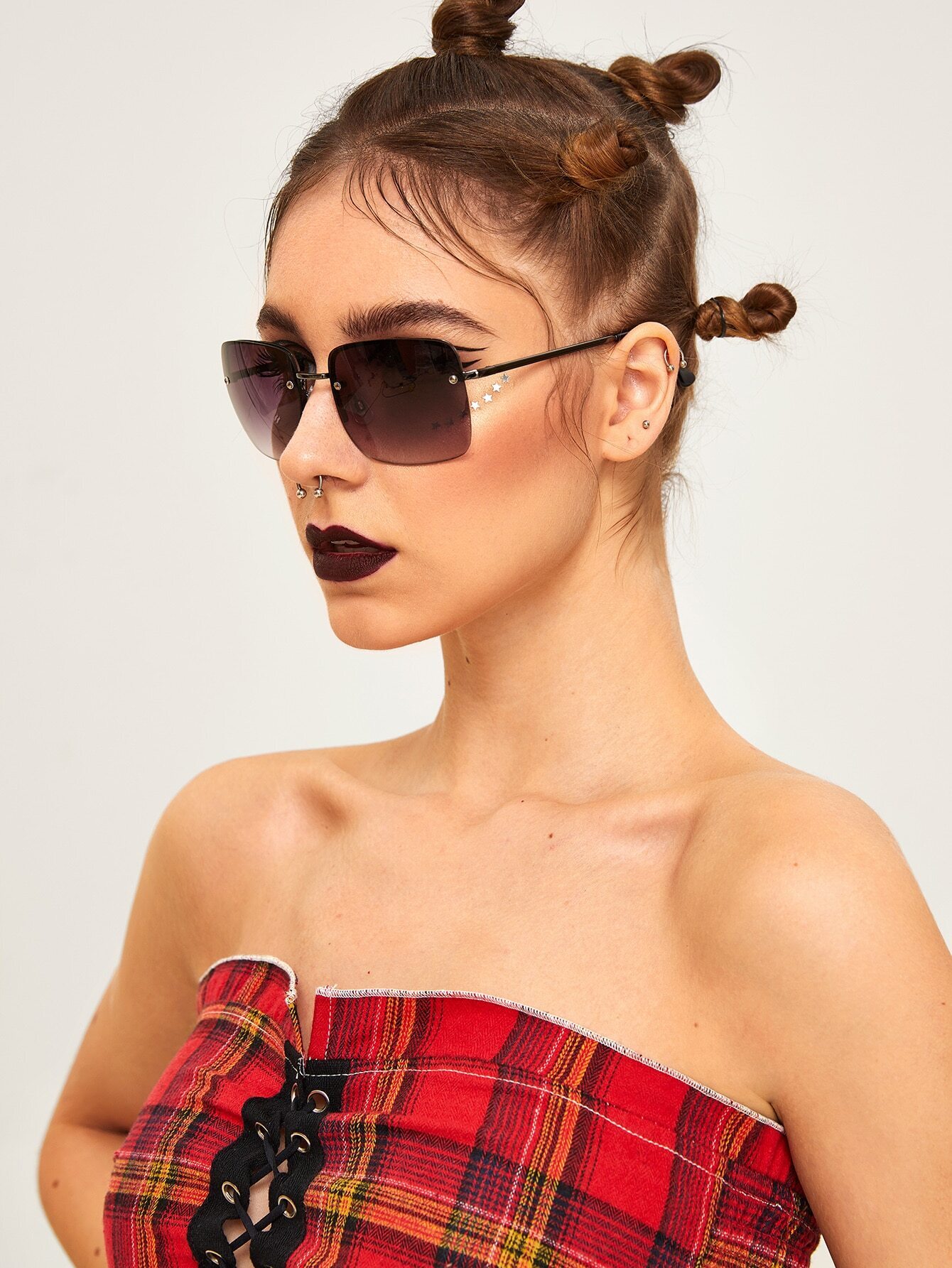 Солнцезащитные очки с плоской линзой без оправы