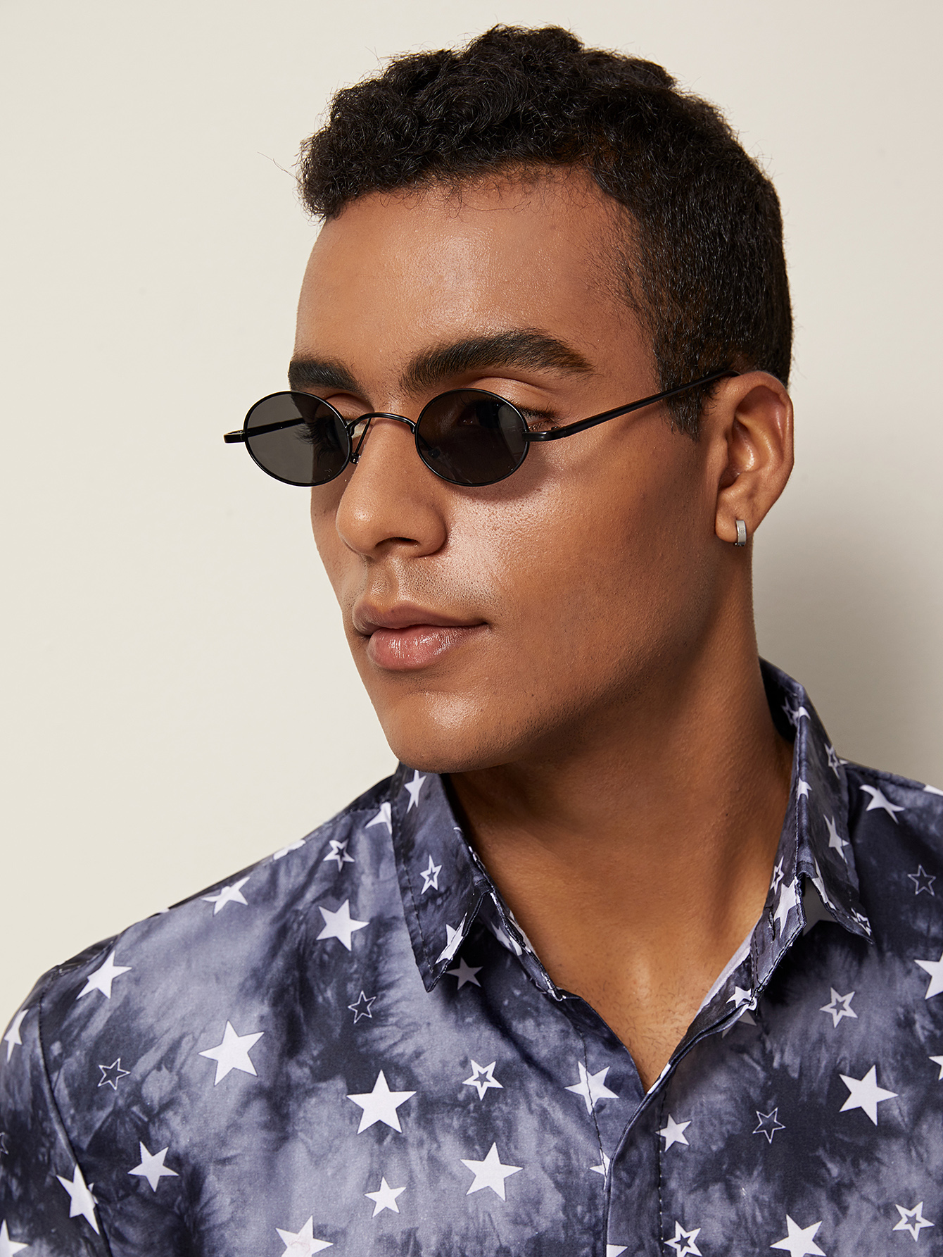 Мужские овальные солнцезащитные очки с плоской линзой