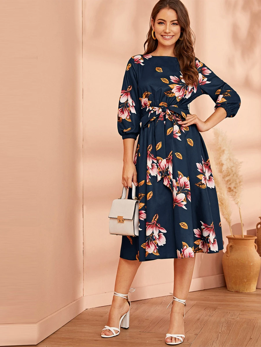 SHEIN Clasi Robe ceinturée à imprimé floral