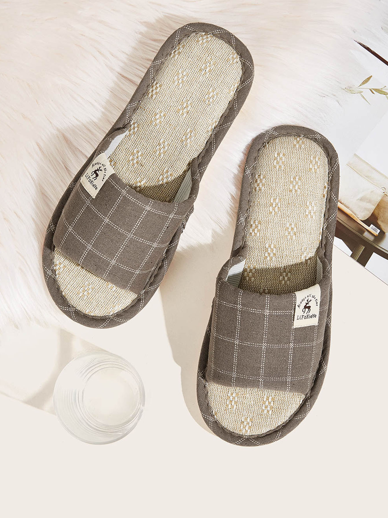 Мужские шлепанцы с открытым носком