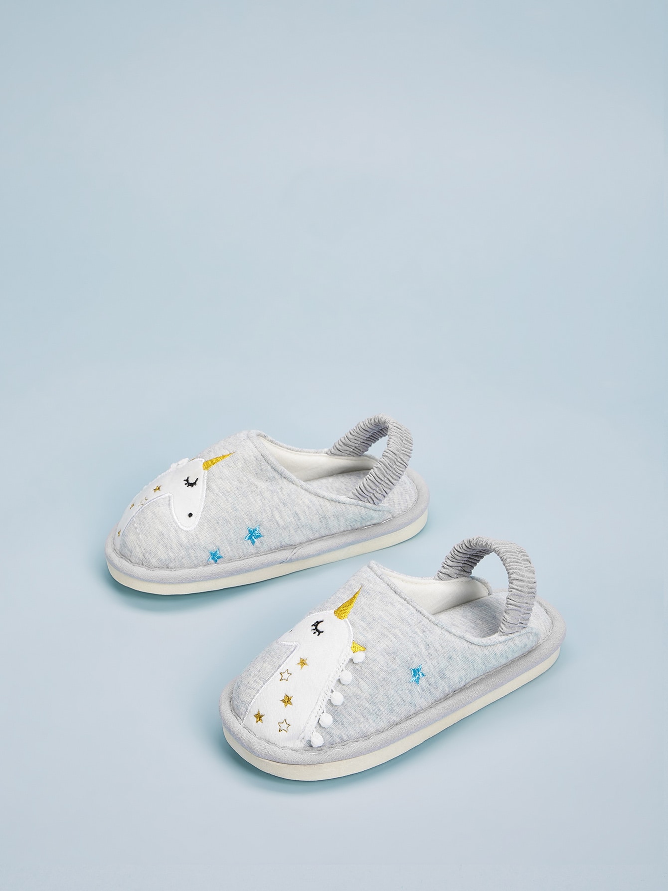 Шлепанцы с открытой пяткой и вышивкой для девочек