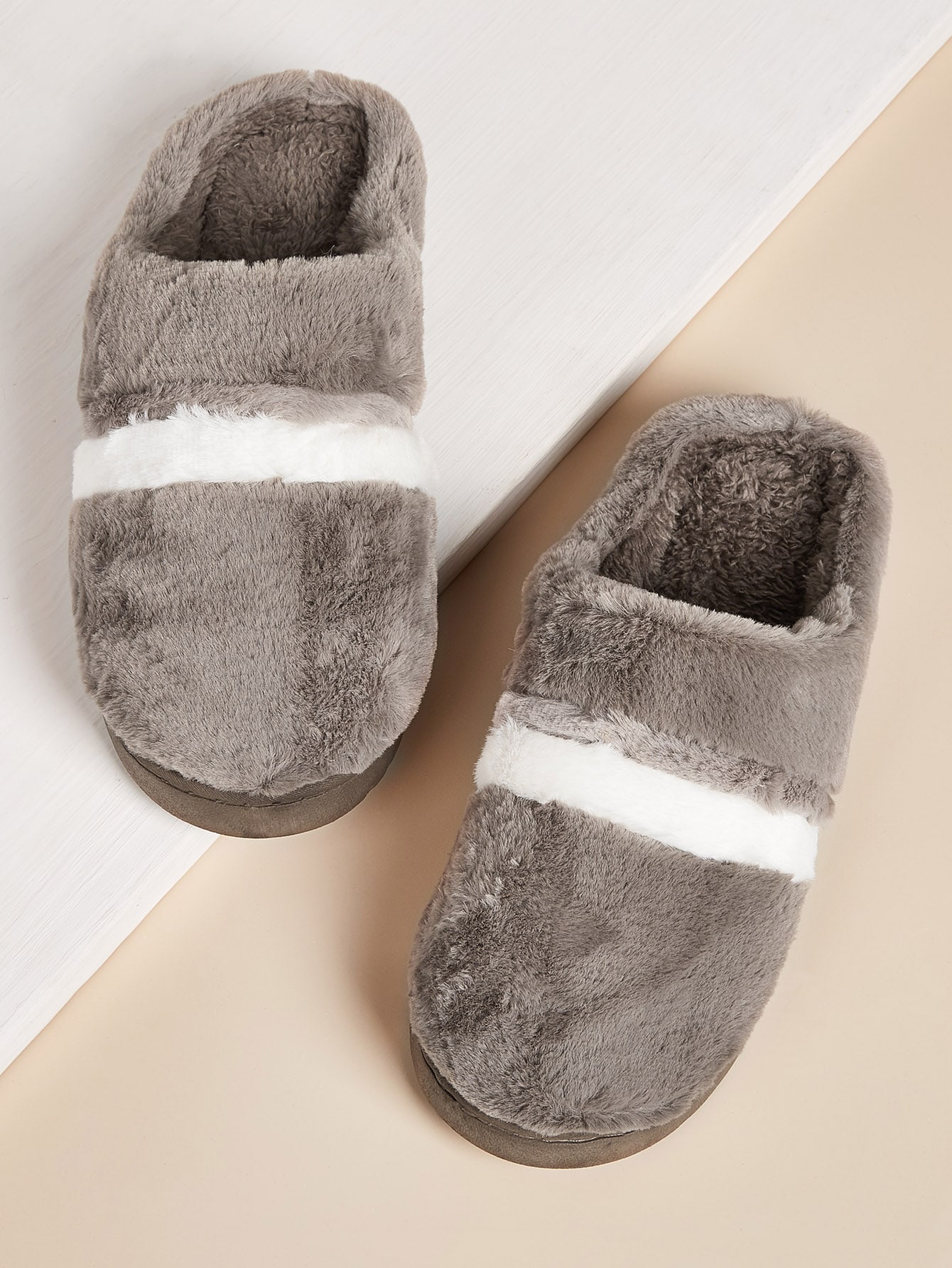 Мужские полосатые плюшевые шлепанцы