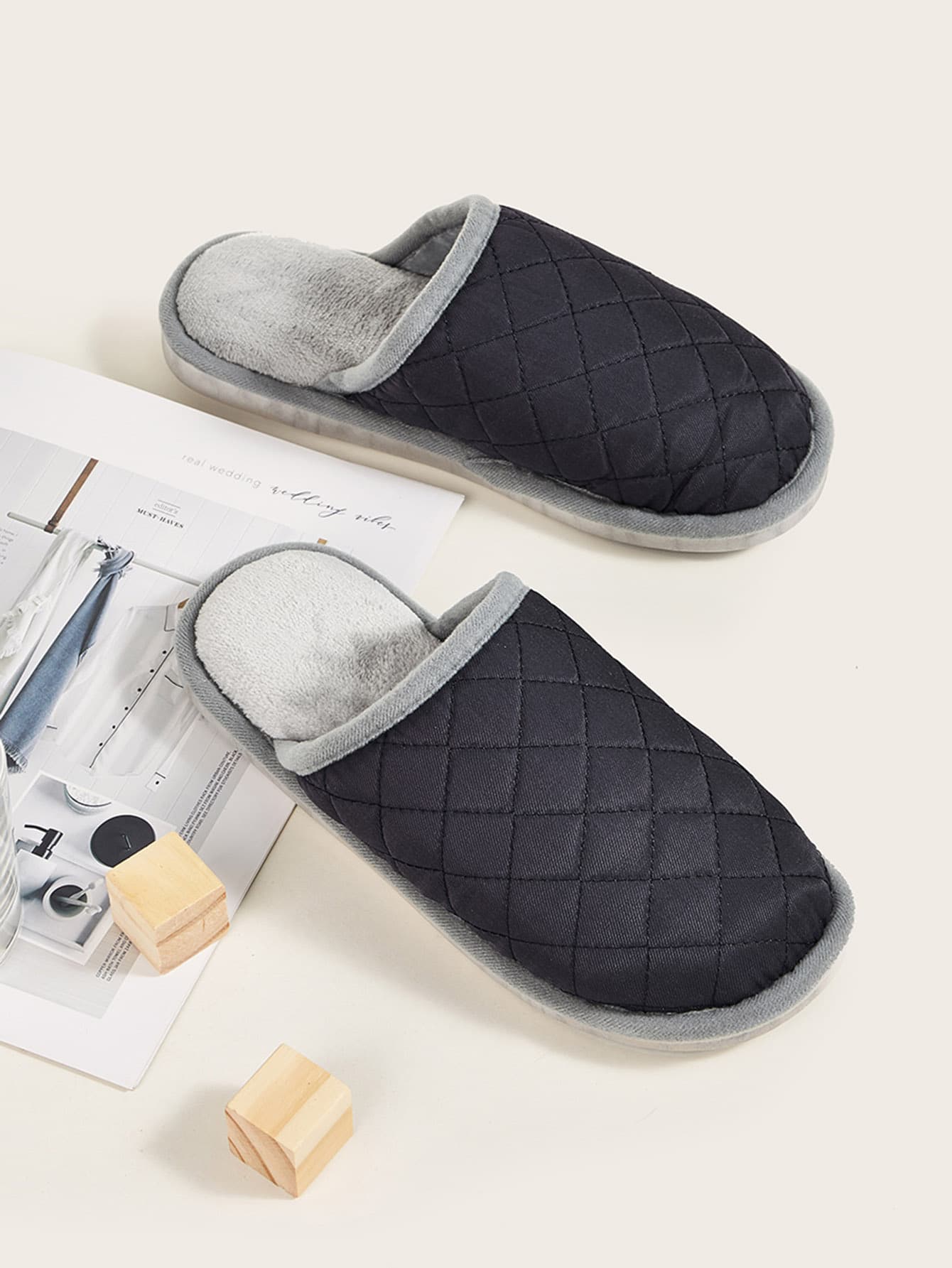 Мужские стеганые шлепанцы