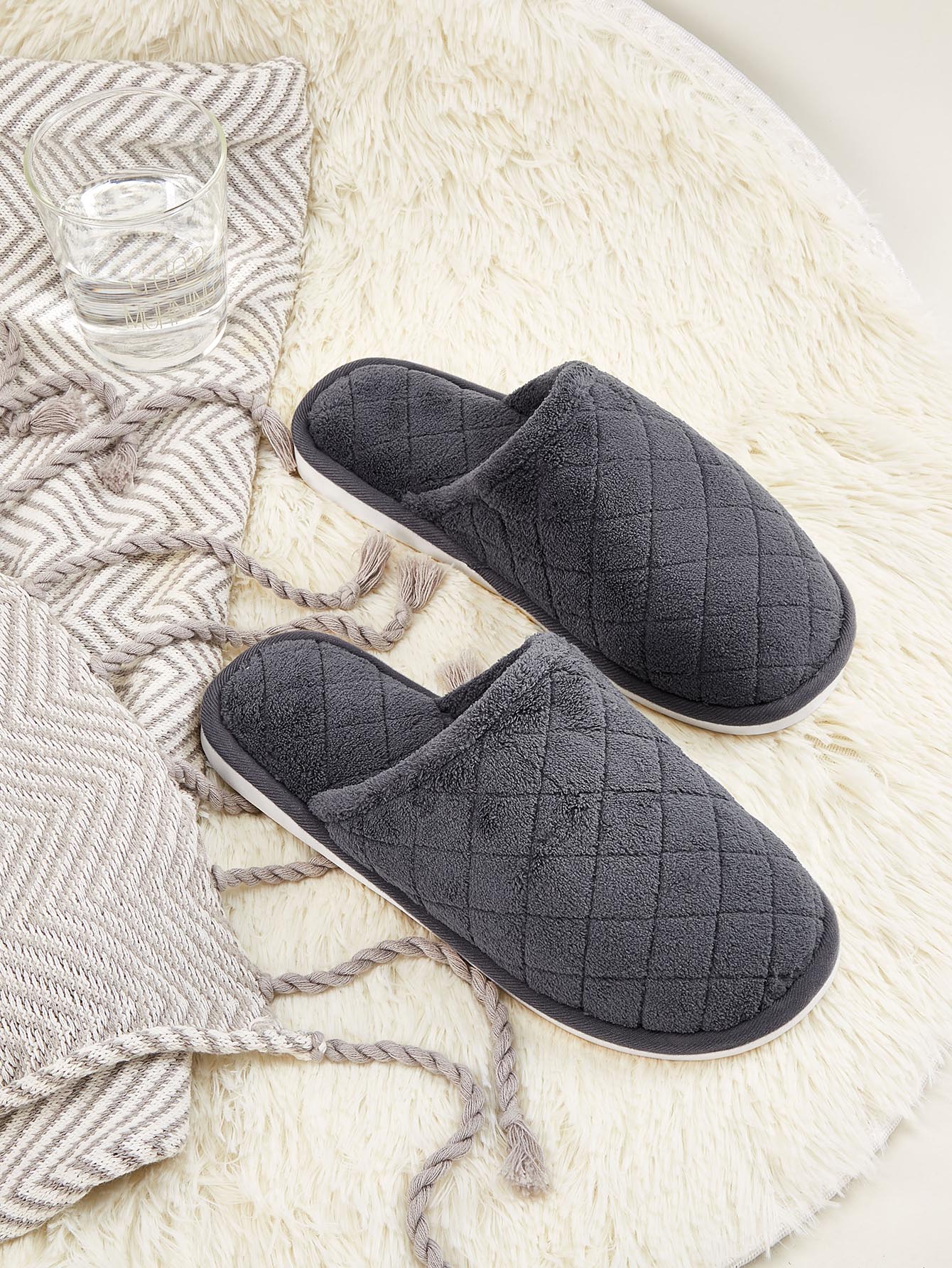 Мужские широкие шлепанцы