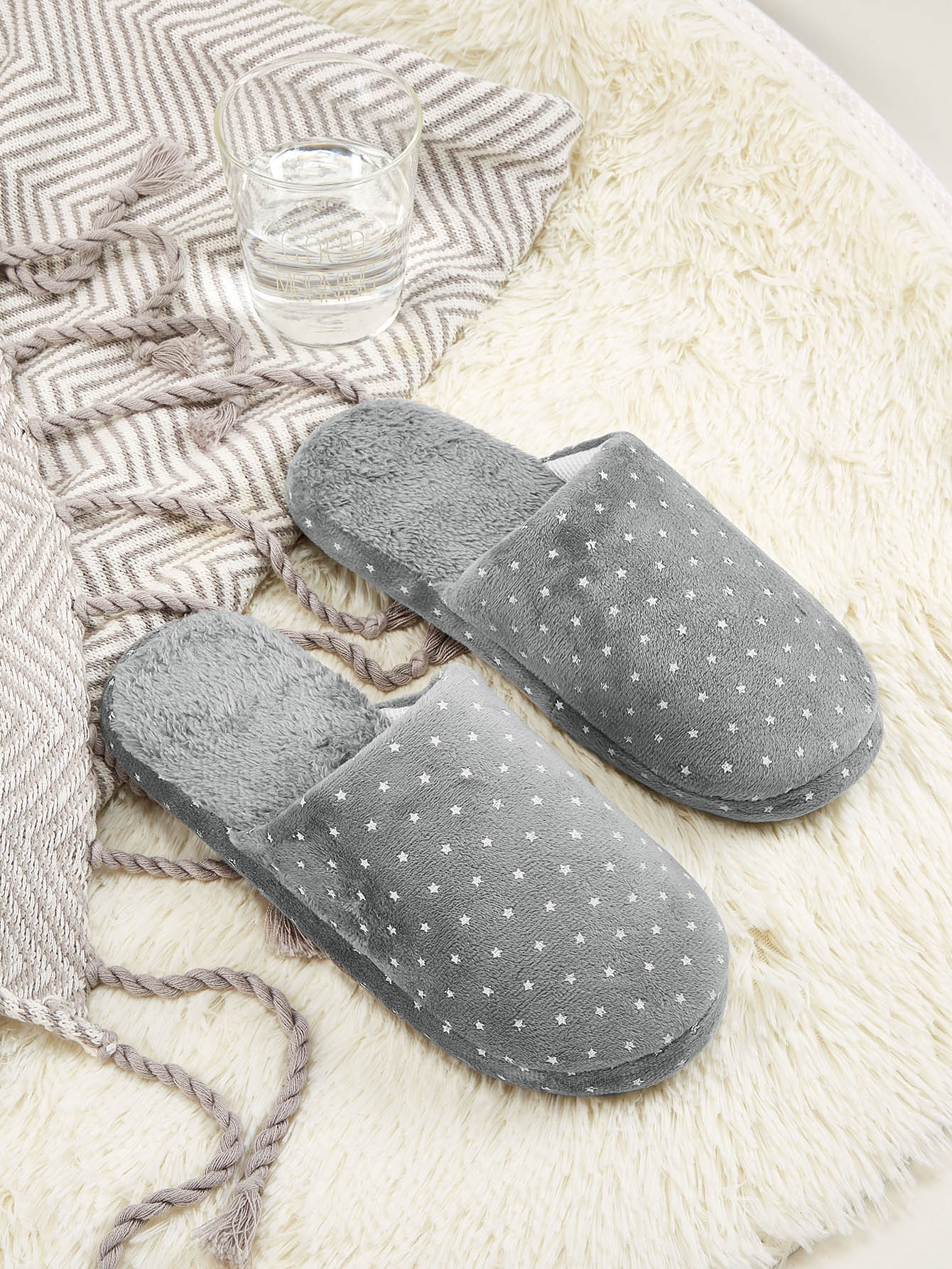 Мужские шлепанцы с принтом звезды