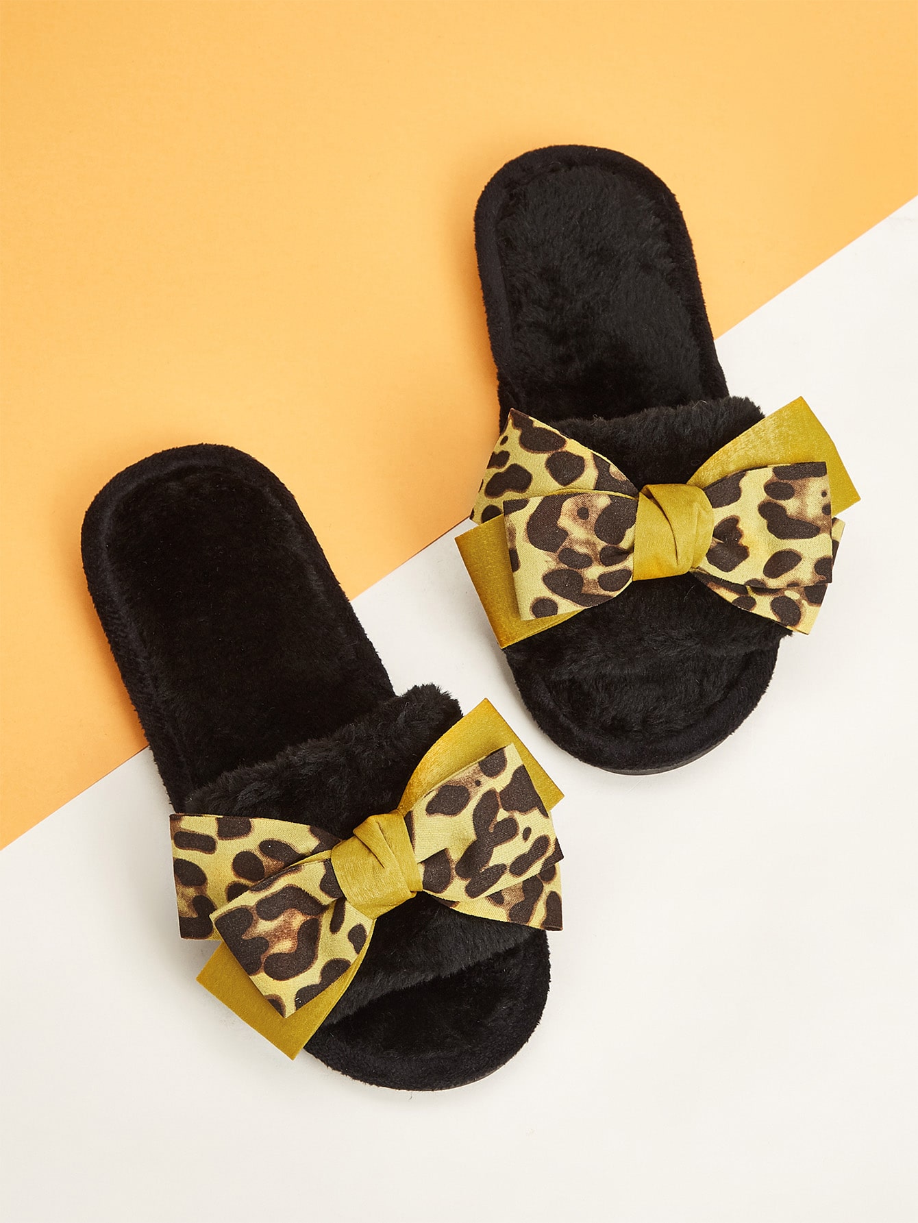 Плюшевые шлепанцы с леопардовым бантом