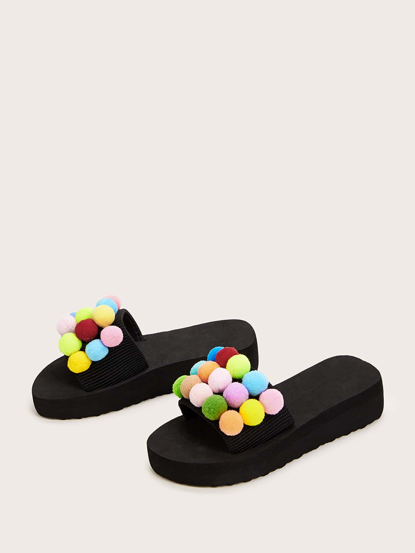 Шлепанцы с помпоном для девочек