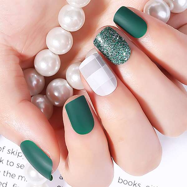 Накладные ногти, лента и пилочка для ногтей 30шт, Многоцветный
Накладные ногти, лента и пилочка для ногтей 30шт, Многоцветный