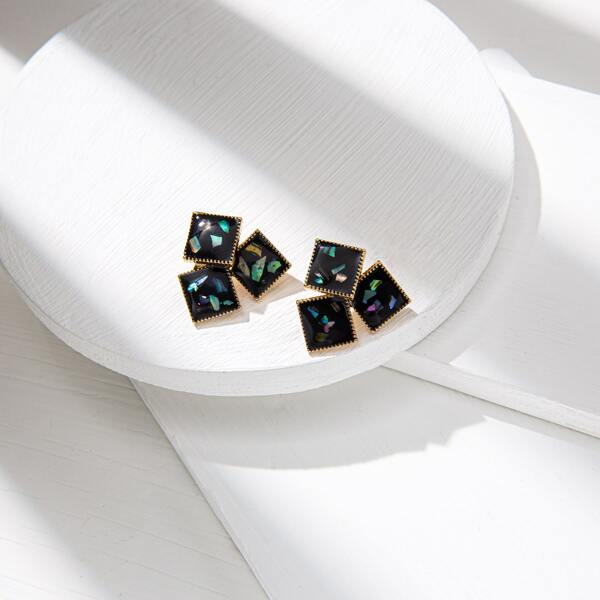 Геометрические серьги-гвоздики, Чёрный
Геометрические серьги-гвоздики, Чёрный