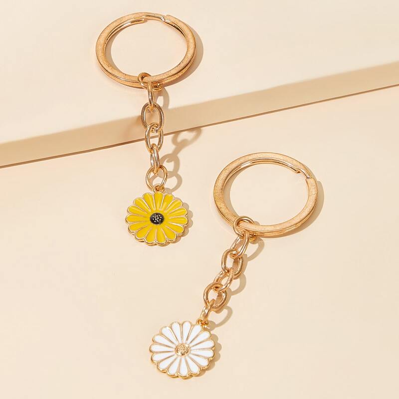 2pcs Floral Keychain, Multicolor 
2pcs Floral Keychain, Multicolor