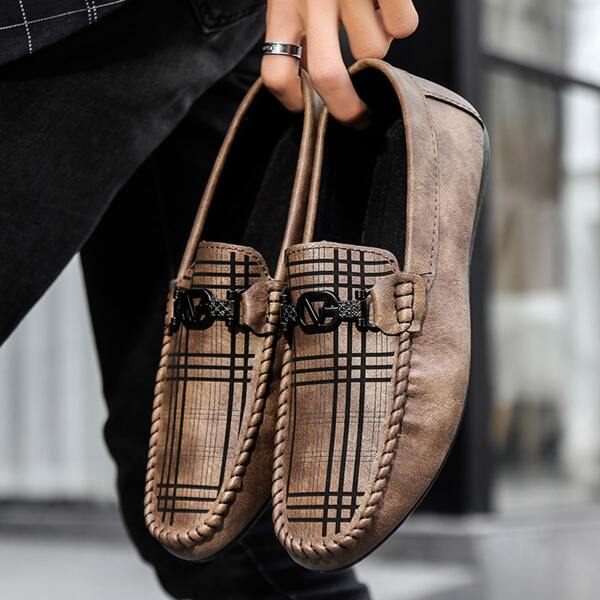 Men Striped Graphic Loafers, Brown