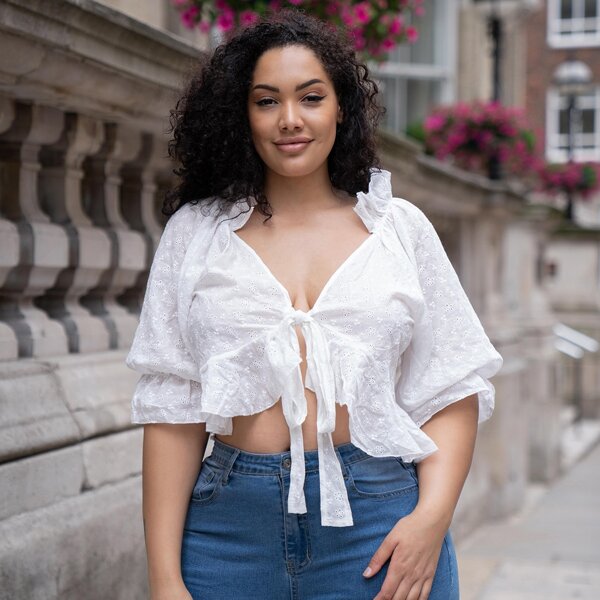 Plus Schiffy Tie Front Crop Top, White