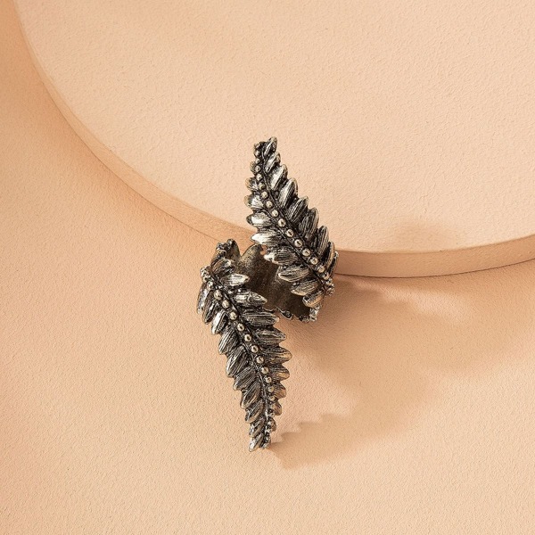 Leaf Design Spiral Ring, Silver