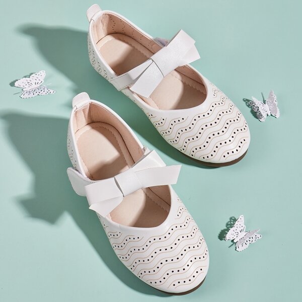Toddler Girls Bow Decor Wingtip Flats, Beige