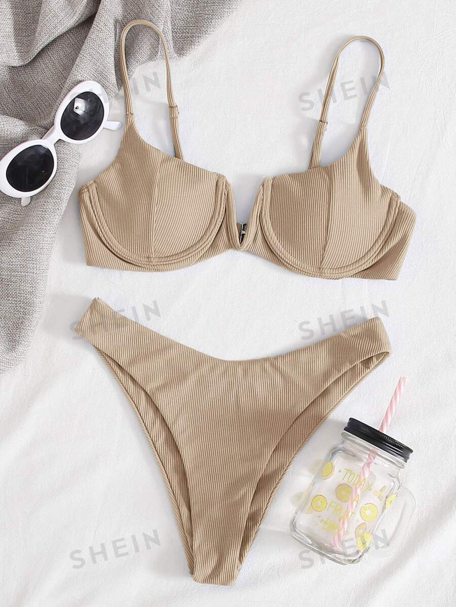 SHEIN Swim Conjunto de bikini acanalado con relleno y alambre en V para playa de verano